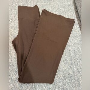 Athleta Salutation Stash Flare leggings Truffle (dark brown) size XS